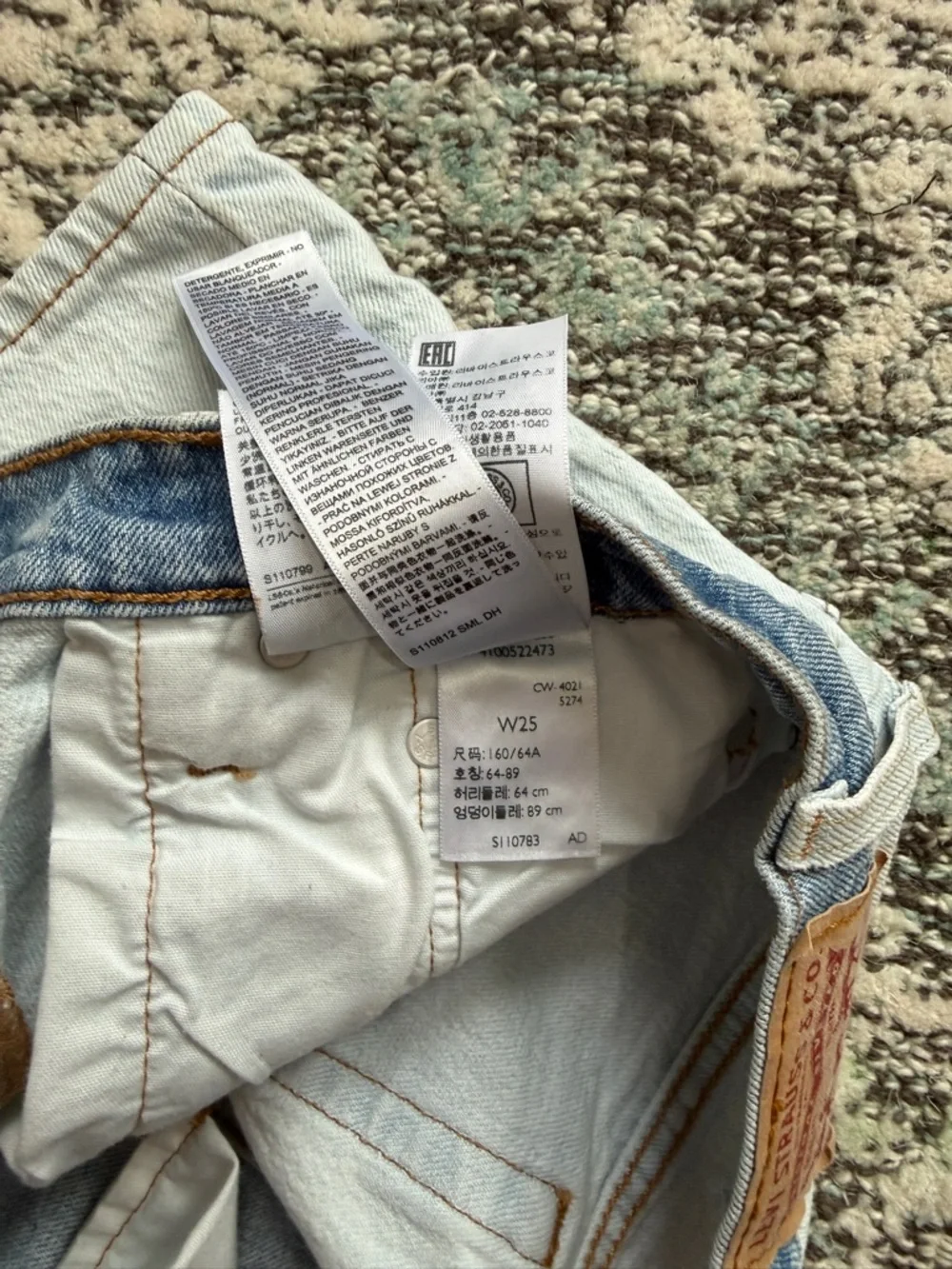 Levi 501 High Rise Two Tone Denim Shorts - Picture 3 of 4